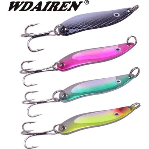 4Pcs/lot Metal sequins VIB Fishing Lures Treble hook Artificial Hard Baits 4 Color Bass Pike Fishing Tackle iscas Accessories