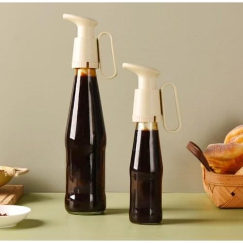 Oil Sprayer Oil Bottle Stopper Lock Plug Oil Leak-proof Sprayer Fuel Consumption Squeezer With Handle Kitchen Bar BBQ Tool