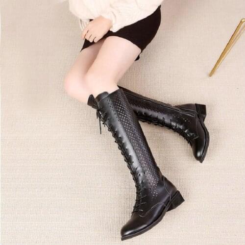 Womens Martin Boots Waterproof Large Size Classic Leather Womens Winter Boots Hot Plush Wedges Wedges Womens Ankle Boots