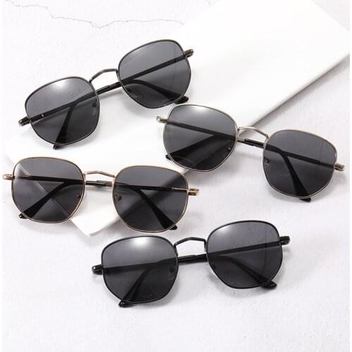 New Designer Polarized Sunglasses for Men/Women Material Matel Lunette De Soleil Femme Fashion Sunglasses Vintage Driving Summer