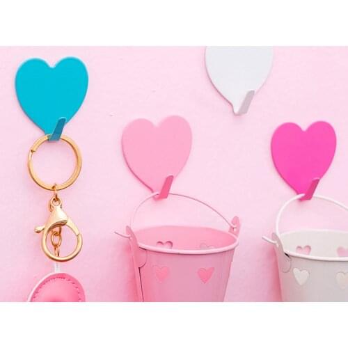 4pcs Convenient Wall Hook Iron Heart Shape Romantic Adhesive Kitchen Clean Children Room Door Hot Sell