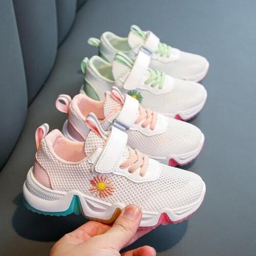 Kids Casual Shoes Mesh Lightweight Sneakers Boys Girls Casual Hook Loop School Trainers Children Breathable Shoes