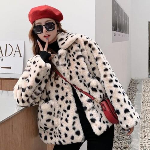 2021 New Plush Jacket Women Winter Short Korean Version Loose Faux Fur Leopard Print Coat