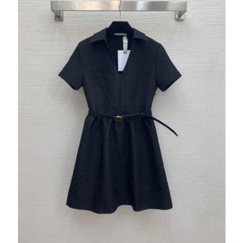 Europe station new 2021 pleated texture fabric belt waist down slim V-neck short sleeve puffy dress