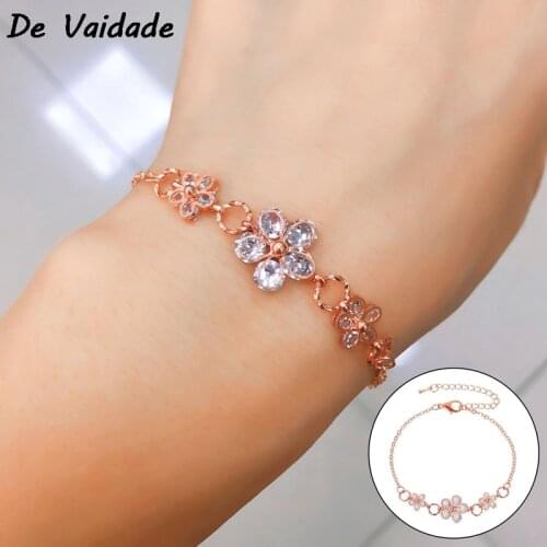 The New Flower Bracelet With Cherry Blossom Green Pearl Small Pure And Fresh And Heartly Sweet Bracelet