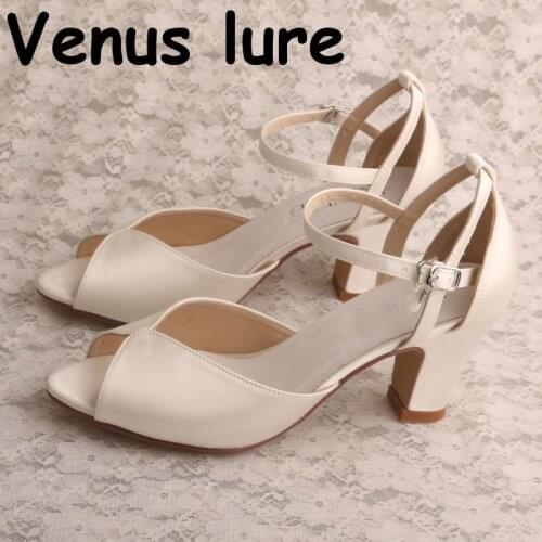 Customized Block Heel Wedding Sandals for Bride Open Toe Ladies Summer Shoes