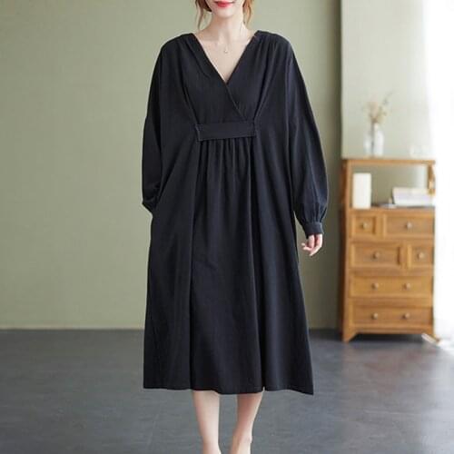 2021 New Arrival Long Sleeve Loose Autumn Dress Cotton Linen V-neck Japan Style Black Fashion Dress Women Spring Casual Dress