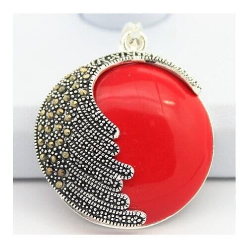 Noble natural 35X35MM red coral macrasite pendant