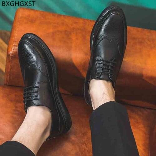 Black Brogue Shoes Man Oxford Shoes for Men 2021 Luxury Designer Leather Casual Shoes Men Zapatillas Hombre Chaussure De Homme
