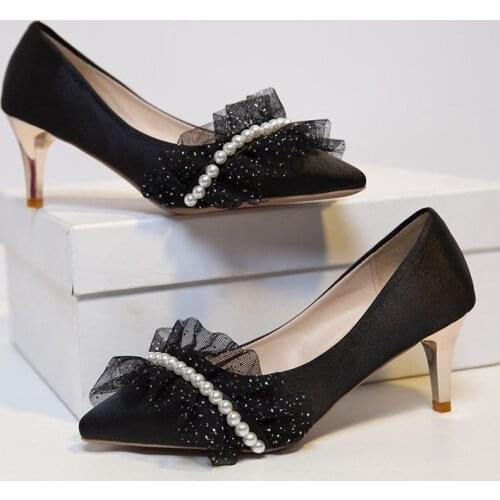 2021 New Kitten Heels Pearls Lace Women Pumps Sequins High Heels Women Wedding Shoes Female Slingback Heels Fashion