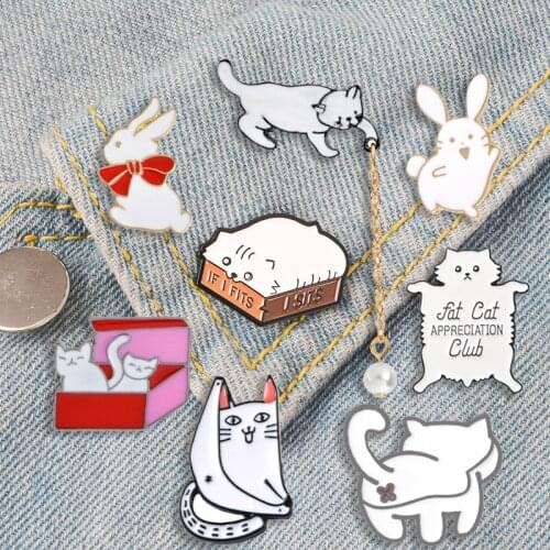 Enamel Pin Custom Cute Fat Box Butt Kitty Badge Brooches for Women Girls Clothes Bag Jewelry Gift Animal Lapel Pins Wholesale