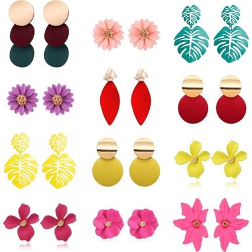 Fashion Round Earrings for Women Spray Geometric Metal Statement Brincos Big Leaf Flower Earrings Fashion Party Jewelry Gift