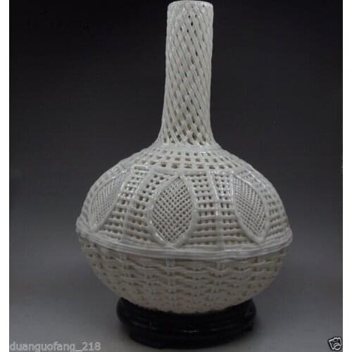 Exquisite Vintage Handwork Chinese Dehua Porcelain Hollow-out Vase
