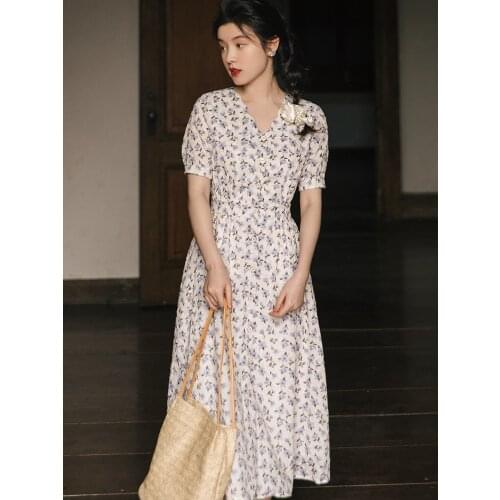 Summer Embroidered V-neck Retro Literary Holiday Style High Waist Floral Dress French Retro Dress Vestidos