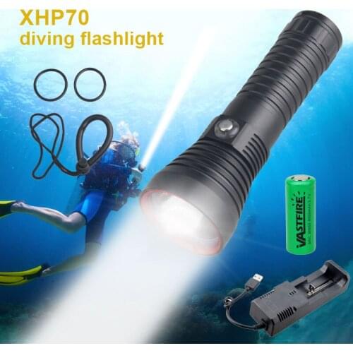 White/Yellow light Diving LED Flashlight Waterproof Tactical Torch Underwater 100 Meter Dive Lamp Light+Hand Strap+charger+26650