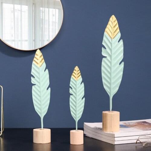 Nordic Creative Iron Feather Figure Ornaments Figurines Home Decoration Accessories for Living Room Ornaments for Home Decor