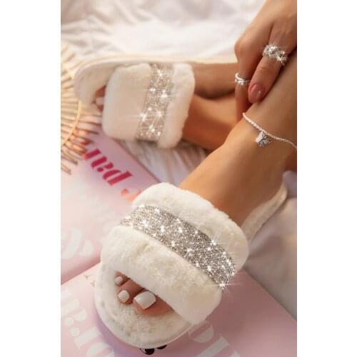 Winter Luxury Rhinestone Women Warm Fur Slippers Cozy Fluffy Furry Slides Crystal Flat Indoor Slides Design Home Shoes Ladies