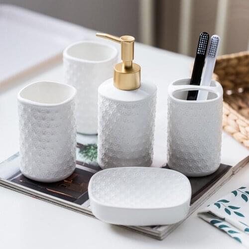 Novelty High Heels 5pcs Bathroom Accessories Set Modern Lady Sets Soap Holder Wash Cup Wedding Decors Bath Sets