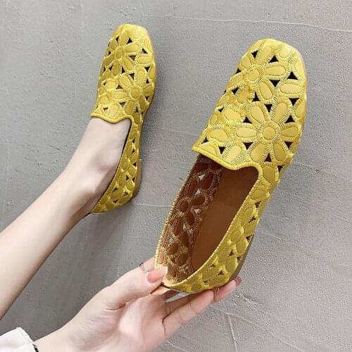 Large Size Square-toed Peas Women Flats Soft Sole Comfortable Slip on Shoes for Women Mother Shoes Loafers