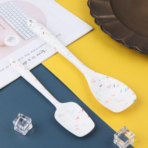 Cake Spatula Dough Cutter Silicone Spatula Dough Scraper Kitchen Butter Knife Baking Pastry Tools Cake Topper Baking Accessories