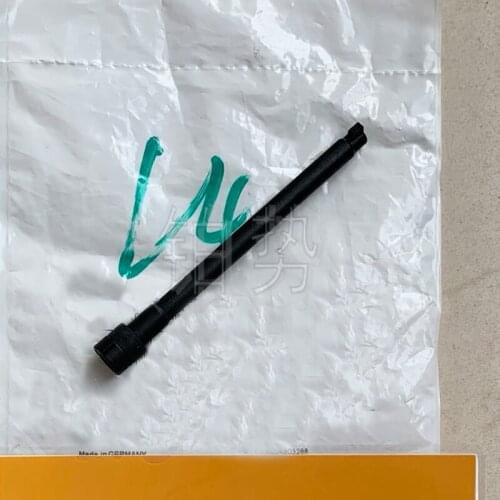 Car Bolt 2003-Por sch eMa can Cay enne 4.8T 4.8L 3.6T Air filter housing tube fixing screw Air filter housing plastic bolt