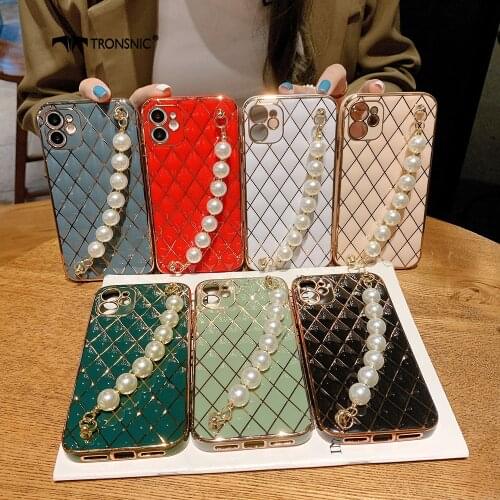 Electroplated Plaid Red Phone Case for iPhone 12 11 Pro Max XR Xs Max Soft Pearl Chain Glossy Case for iPhone 7 8 Plus Cover Hot