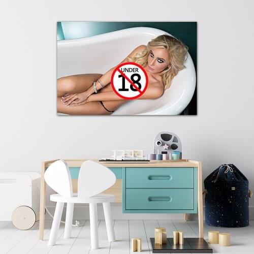 Canvas Painting Wall Art Blonde Beauty in the Bathtub Poster Prints Wall Pictures for Living Room Decor Home Decoration