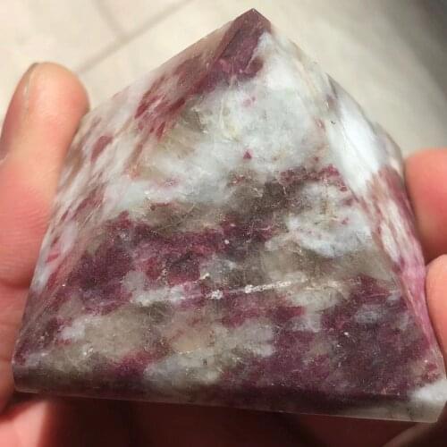 The top!!Natural red tourmaline pyramid, healing natural quartz pyramid