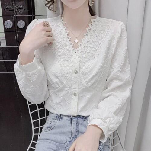 Long Sleeve White Vintage Shirt Autumn French Elegant V-neck Womens Blouse Crochet Lace Top Pleated Shirts Blouses Blusas 17168