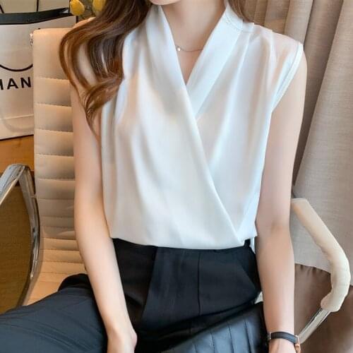 2021 summer sleeveless camisole womens outer wear V-neck satin top, sexy niche foreign style shirt