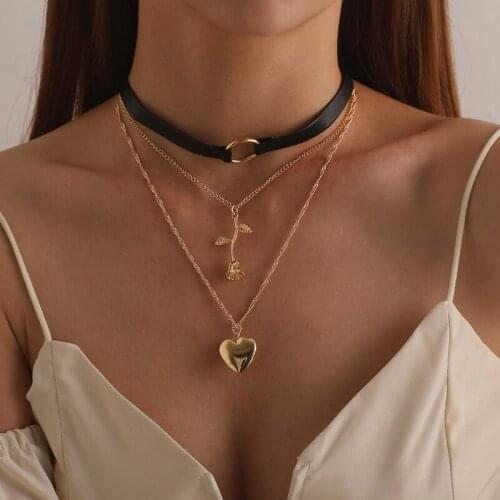 Punk Multilayer PU Leater Necklace Rose Flower Heart Pendant Necklace Women Vintage Geometric Clavicle Necklace Jewelry Kolye