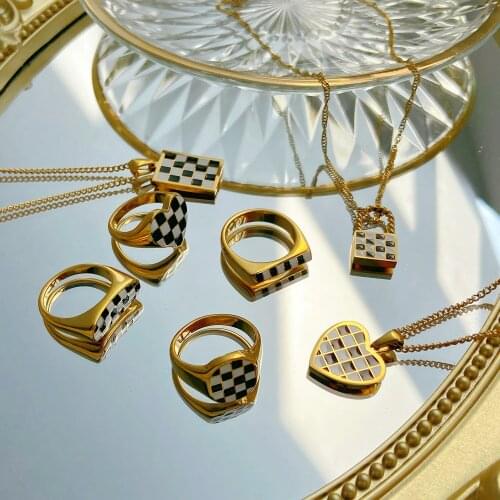 Enamel Black White Checkerboard Grid Lock Heart Pendant Necklace For Women 18K Gold Plated Stainless Steel Choker Necklace