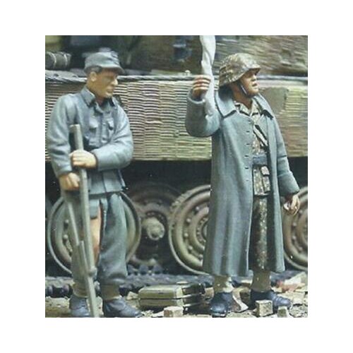 Unassambled 1/35 ancient Surrender (-2 figures) stand Resin figure miniature model kits Unpainted