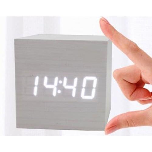 Clock Wood Retro Digital Wooden LED AlarmGlow Clock Desktop Table Decor Voice Control Snooze Function Desk Bedroom Decor Tool