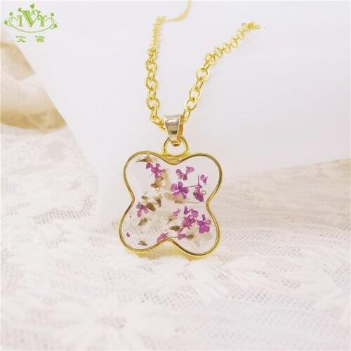 Handmade Natural Real Dried Flower Lucky Four Leaf Clover Resin Choker Gold Color Pendant Chains Necklace for Women Jewelry IVY