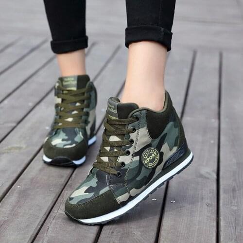 2021 Autumn High Top Wedge Platform Sneakers Women Casual Shoes Hidden Heels Ladies Sneakers Camouflage Women Shoes Basket Femme