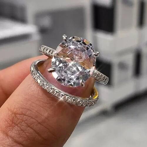 Huitan Hot Sale Bridal Sets Rings for Women 4 Claws Design Oval Cubic Zirconia Fashion Versatile Wedding Engagement Ring Jewelry