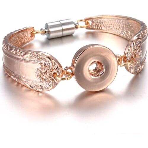 New Snap Jewelry Silver color 18mm Snap Button Bracelet Flowers Carved Vintage Magnetic Snap Bracelets for Women Men