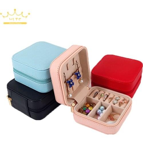 Mini Jewelry Storage Box Portable Jewelry Collection Box Ring Earrings Display Storage Box 10.3x10.3 * 5.6cm