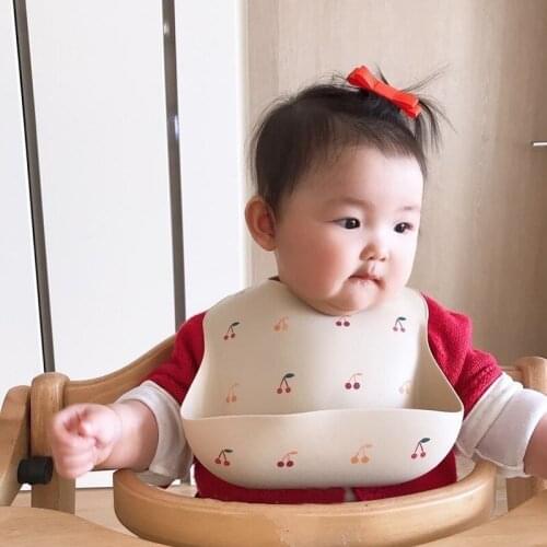 Ins wind childrens infant silicone bib high-value Nordic-grade silicone rice pocket food supplement bib burp cloth baby newborn