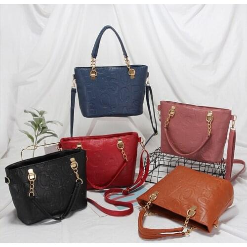 2021 new womens bag stiletto bag fashion middle-aged mother one-shoulder bag chain pu lady handbag