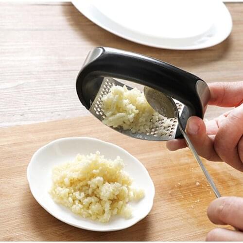 Portable Manual Garlic Press Peeler Kitchen Gadgets Utensils Stainless Steel Garlic Crusher Chopper Household Accessories Tools