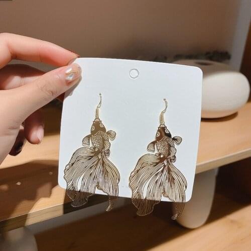 2021 Personality Retro Goldfish Metal Love Pendant Earrings Fashion Temperament Ladies Jewelry Accessories Wholesale