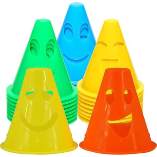 24Pcs Windproof Road Marker Cones Roller Soccer Training Markers Random Expression