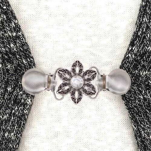 Hot Sale 1PC Cardigan Duck Clips Clasp Crystal Shawl Blouse Sweater Cloth Shirt Collar Holder Clip Accessories High Quality