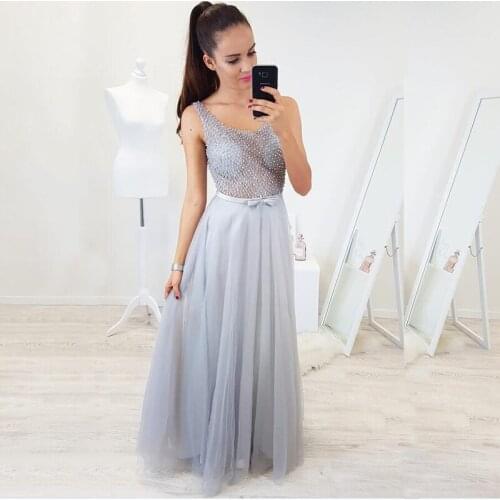 Latest Arrival Charming Silver Sleeveless Prom Party Dresses Long V Neckline Pearls Bodice Wedding Party Gowns Back Out Bow Belt