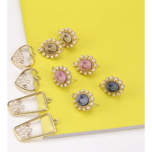 6pcs Korea Alloy heart-shaped Love Drop Pearl Earrings Geometric Stud Earrings For Women Material Jewelry Accessories Wholesale