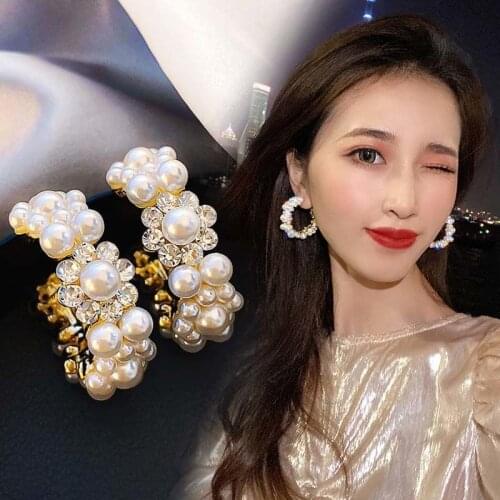 Exknl Fashion Flower Pearls Drop Earrings for Women Wedding Party Korean Christmas Round Big Jewelry Earrings 2021 Accessories