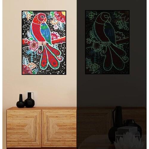 Parrot glowing in the dark, luminous diamond painting, special-shaped rhinestone embroidery, 5D DIY diamond painting home decor
