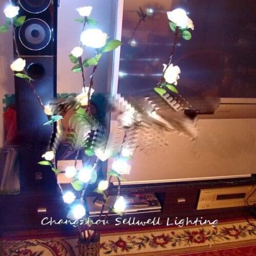 Rushed Real Christmas Tree Christmas Gift 2020 New holiday Lighting House Accessory Wedding Celebration Product Rose Lamp H235